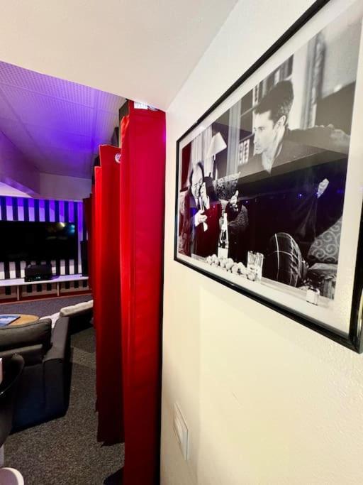 Experience Cinema Immersif Dans Appartement Renove Pres De Montmartre Paris Exteriör bild